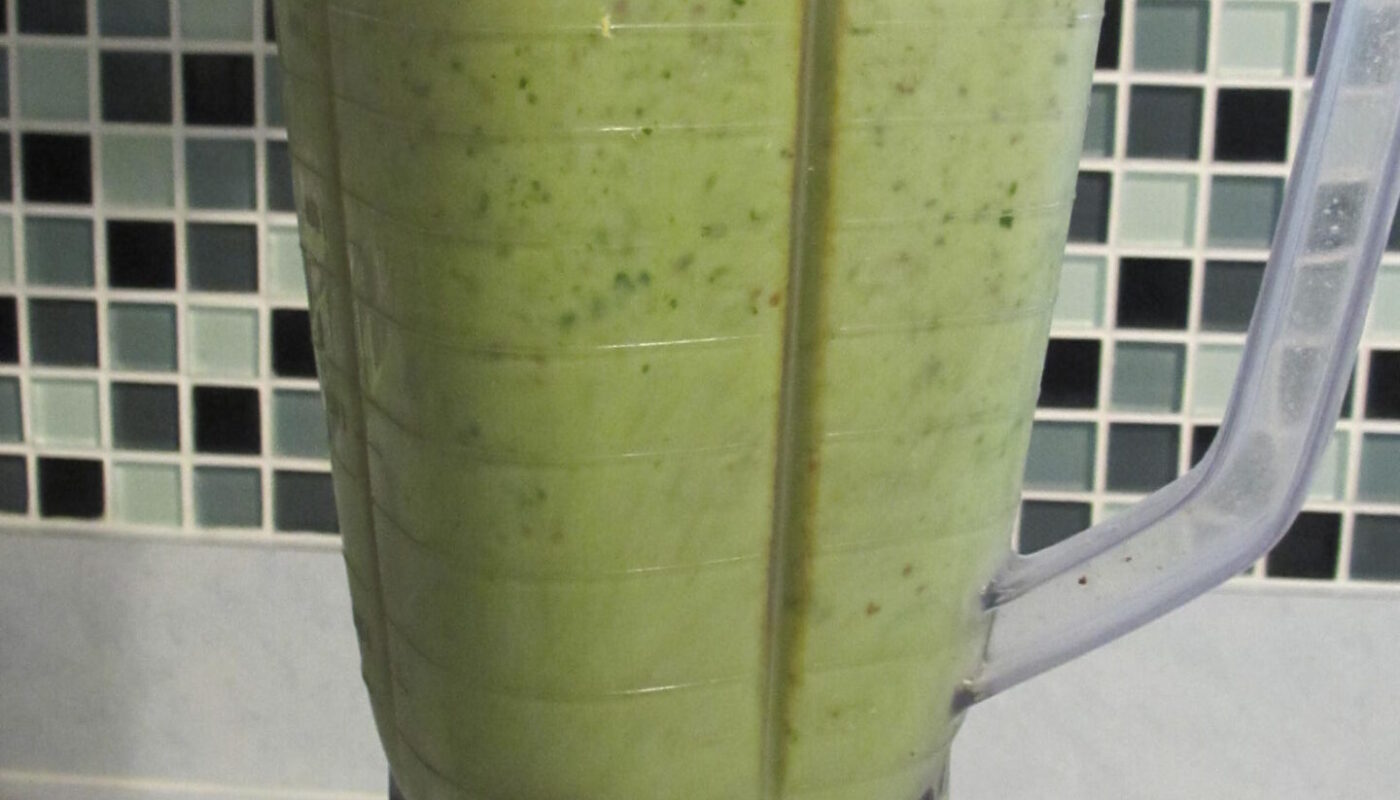 green smoothie with kale