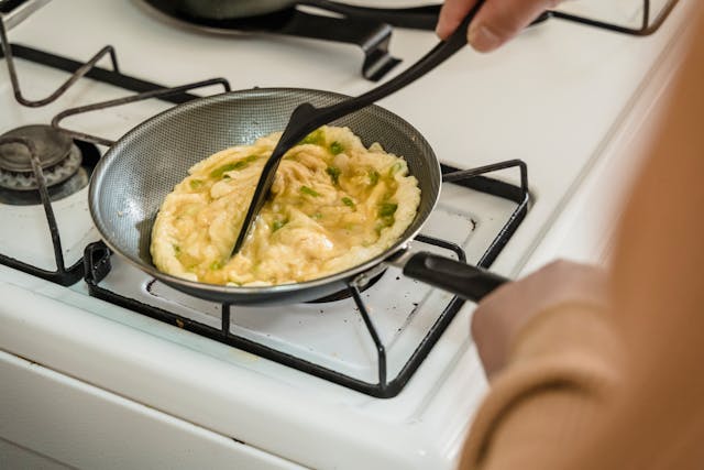 Broccoli Cheddar Omelette Recipe