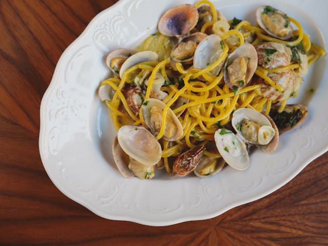 clams over pasta